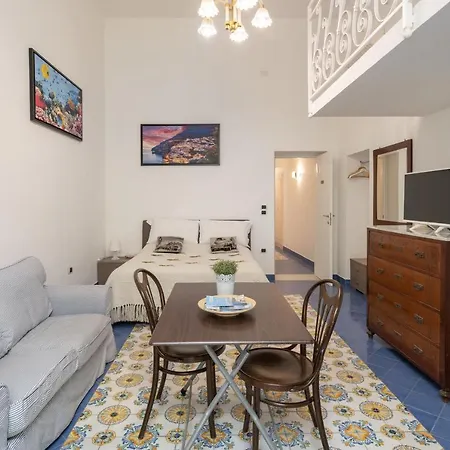 Panzió The Charming Sorrento