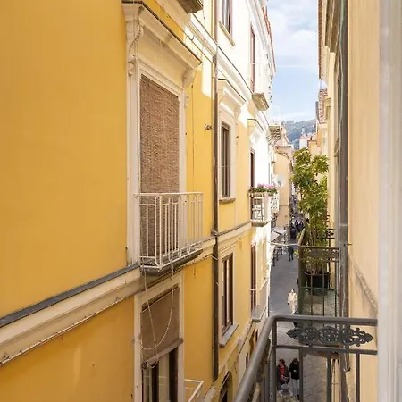 Panzió The Charming Sorrento